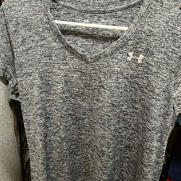 Under Armour Womens Medium - Picture 1 of 2